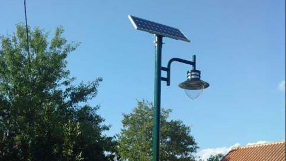 Solarni rasvjetni stup koji je postavio SolarProjekt d.o.o.